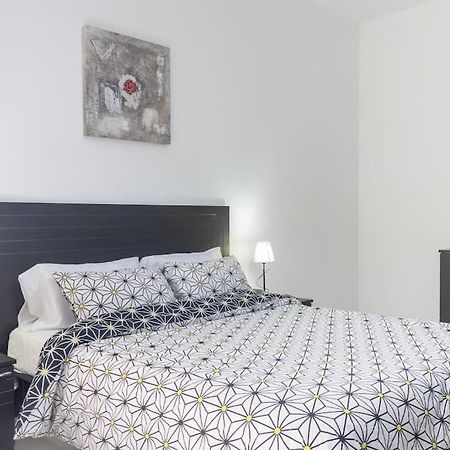 Modern Apt. Close To The Square St. Paul's Bay Bagian luar foto